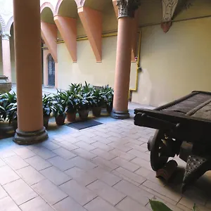 cesare-battisti-apartment.emilia-romagnahotels.net/